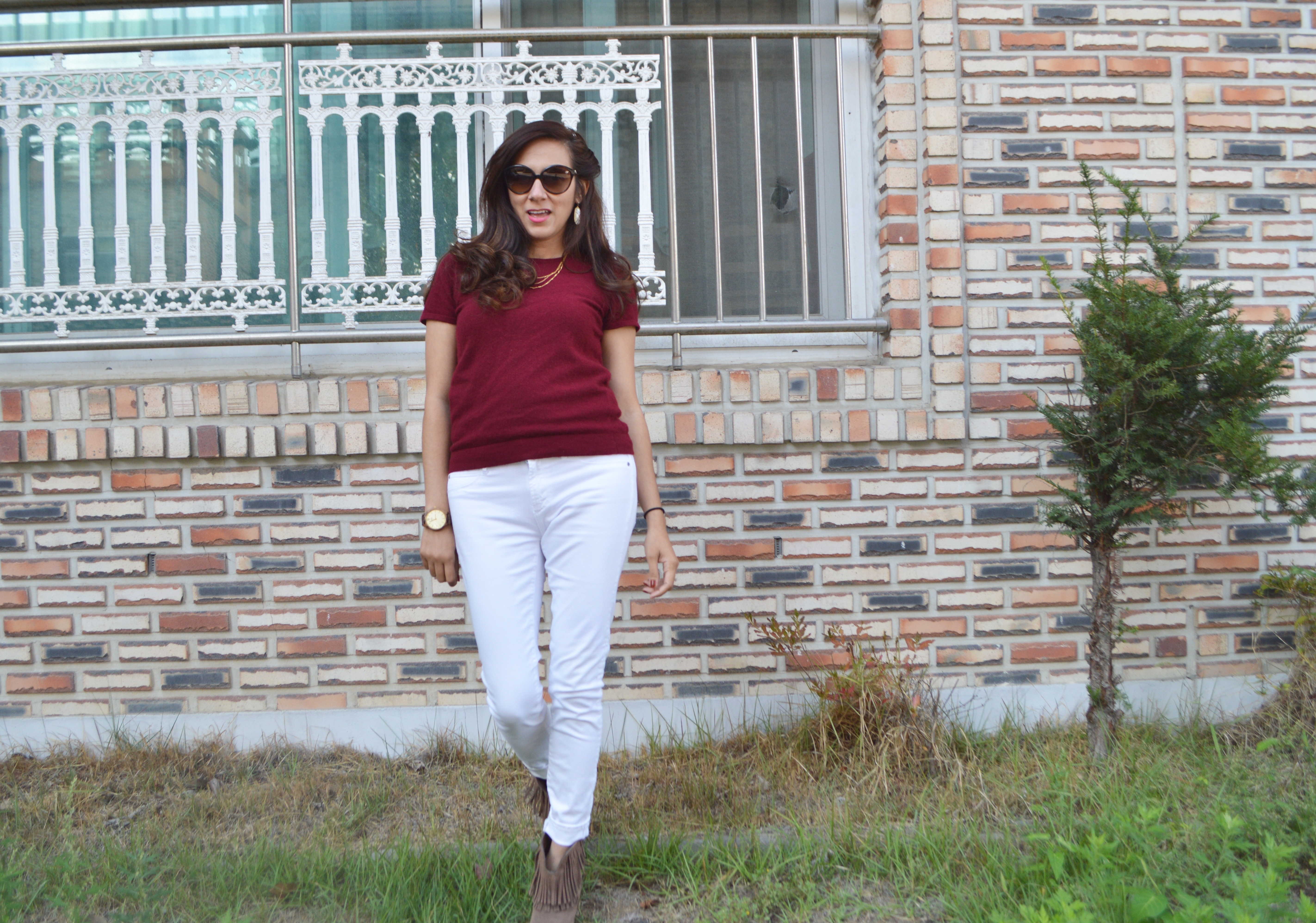 sweater T-Shirt, Wine, perfect fall outfit, how to gain followers, how to get followers, fringe booties, booties, rocks box, JCrew Factory, fall fashion, fashion blogger, fashion