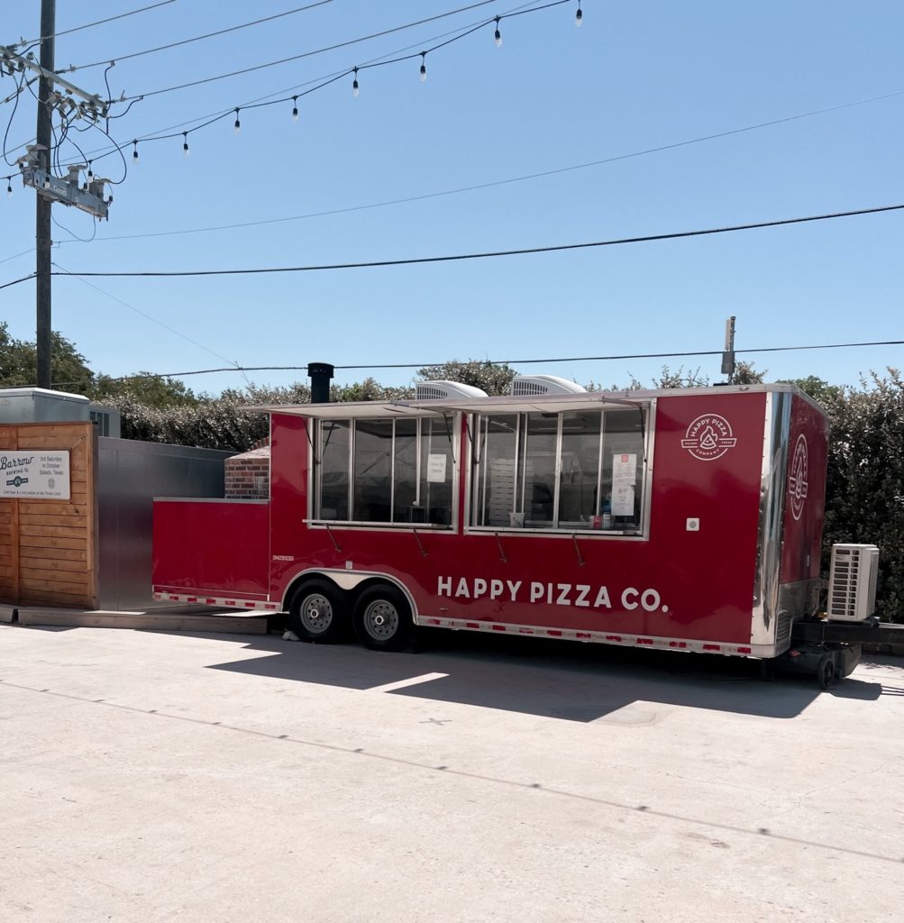 explore the town of Salado, TX, Happy Pizza Trailer near Barrow's Brewing Co